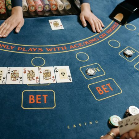 Baccarat: The Game of Chance That Appeals to Gamblers Worldwide